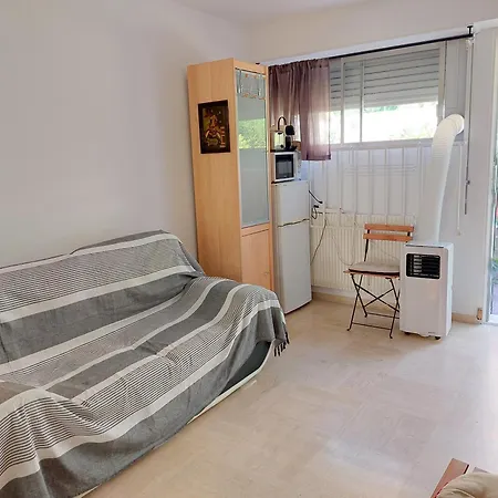 Studette Pointe Croisette - Axelle Loc'appart *